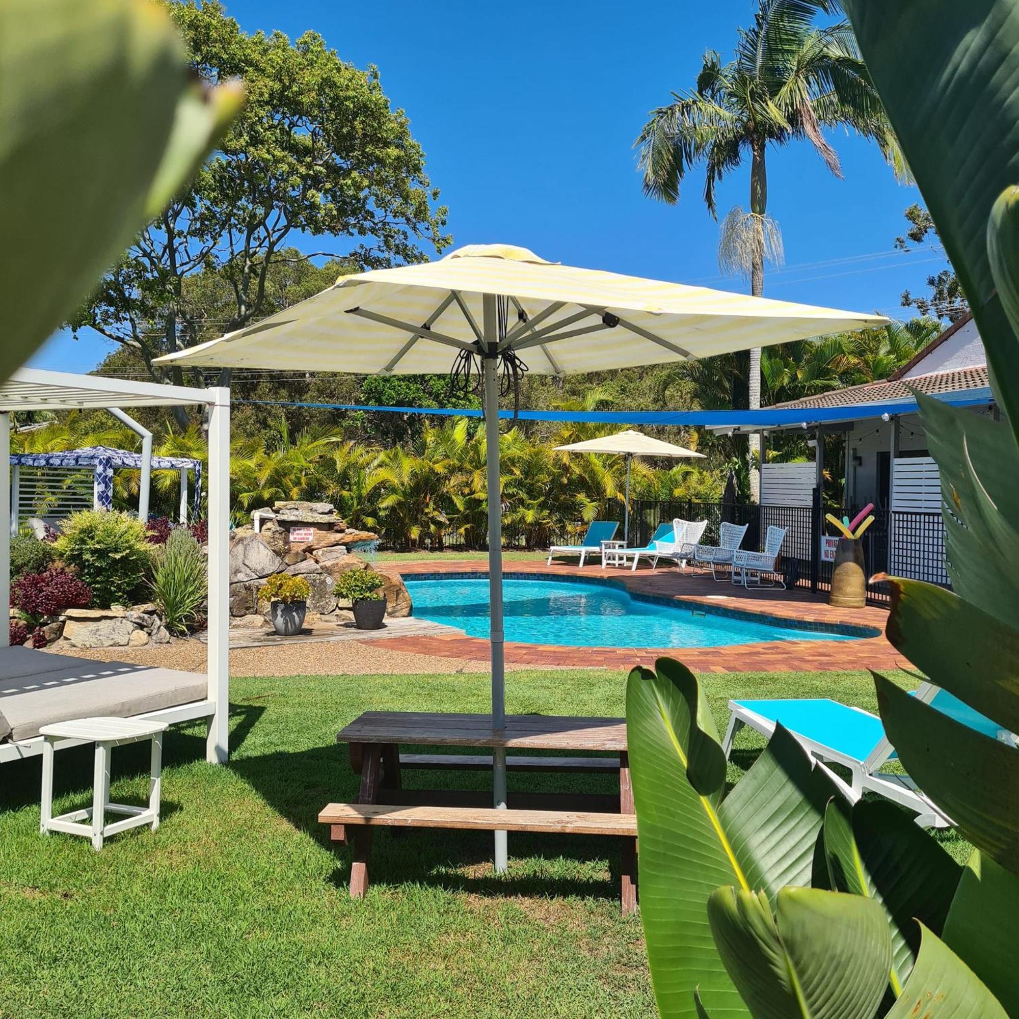 The Carmel Yamba Motel Buitenkant foto