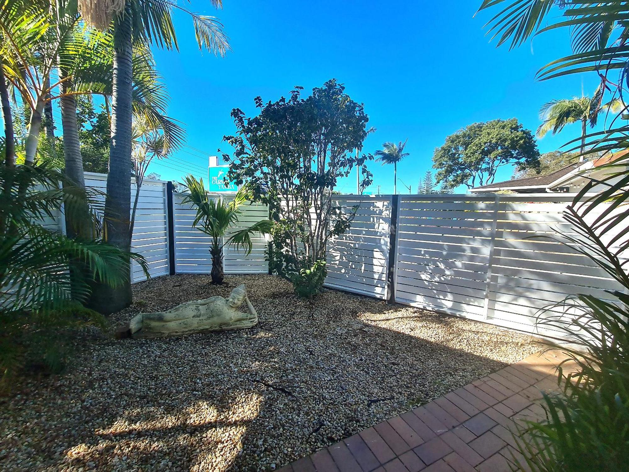 The Carmel Yamba Motel Buitenkant foto
