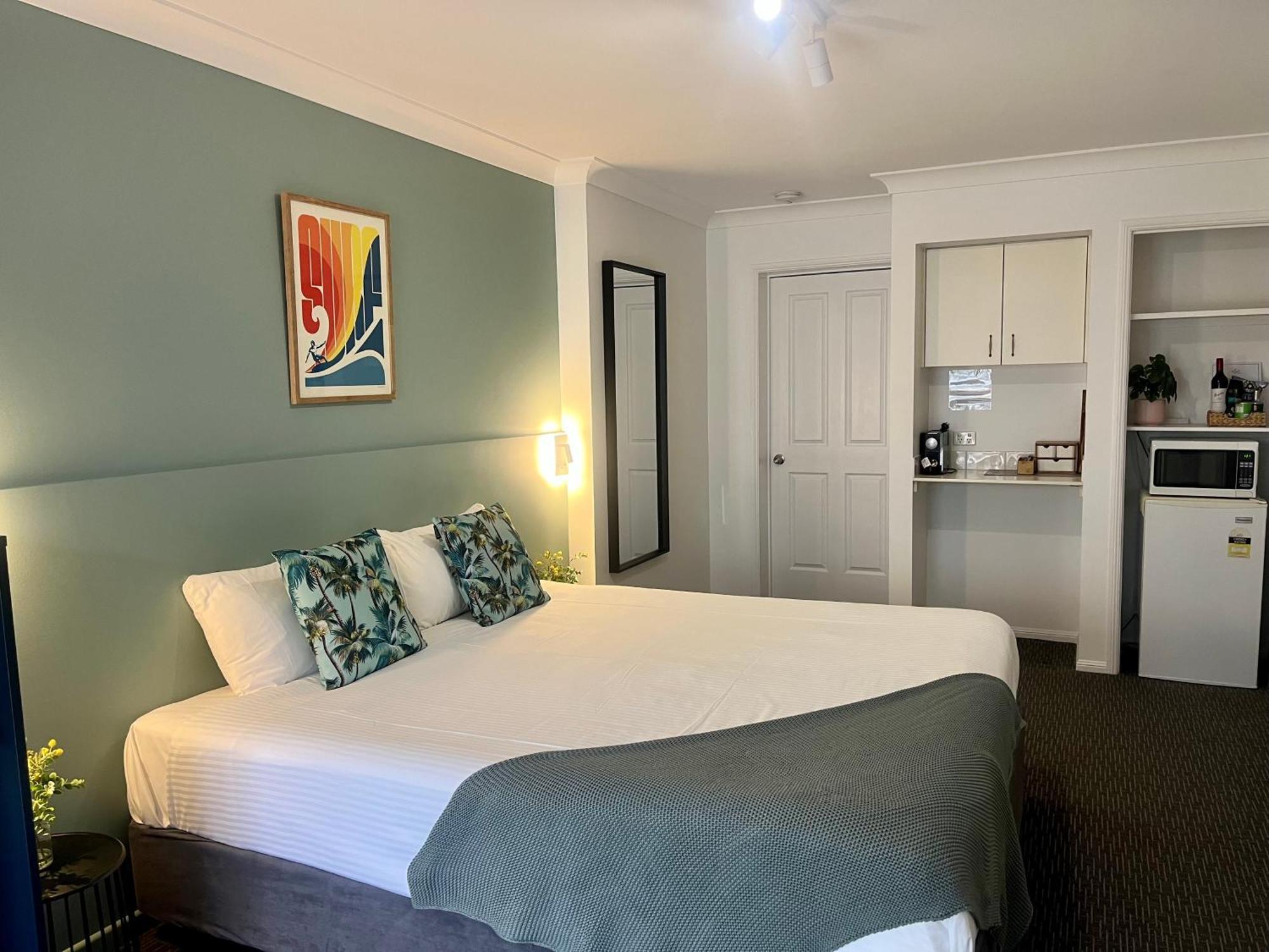 The Carmel Yamba Motel Buitenkant foto