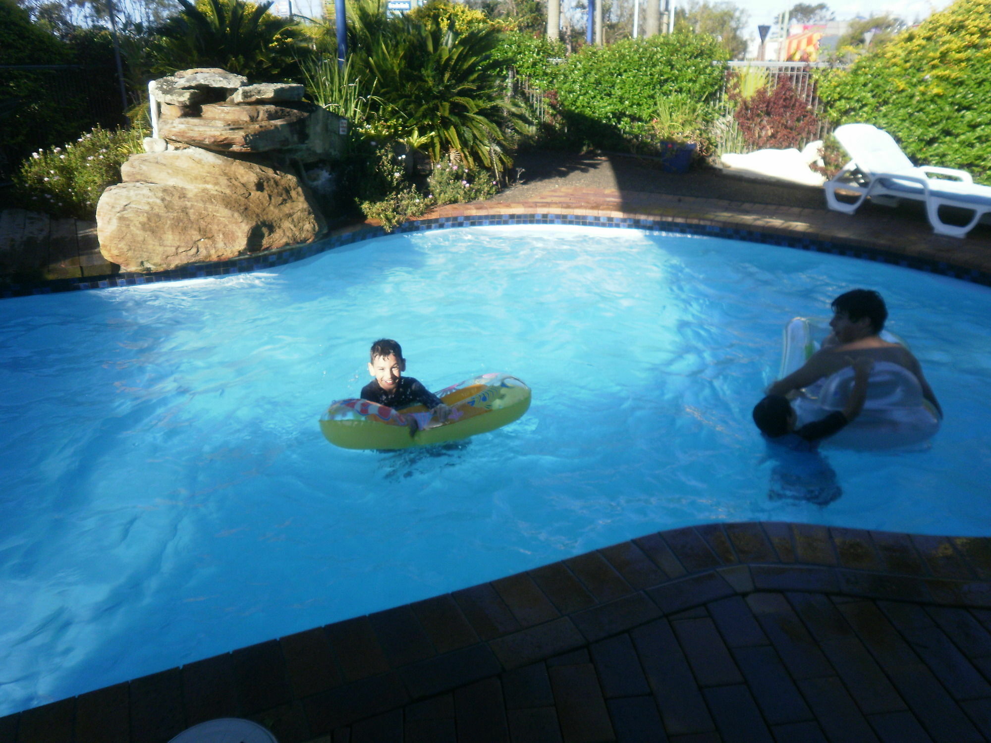 The Carmel Yamba Motel Buitenkant foto