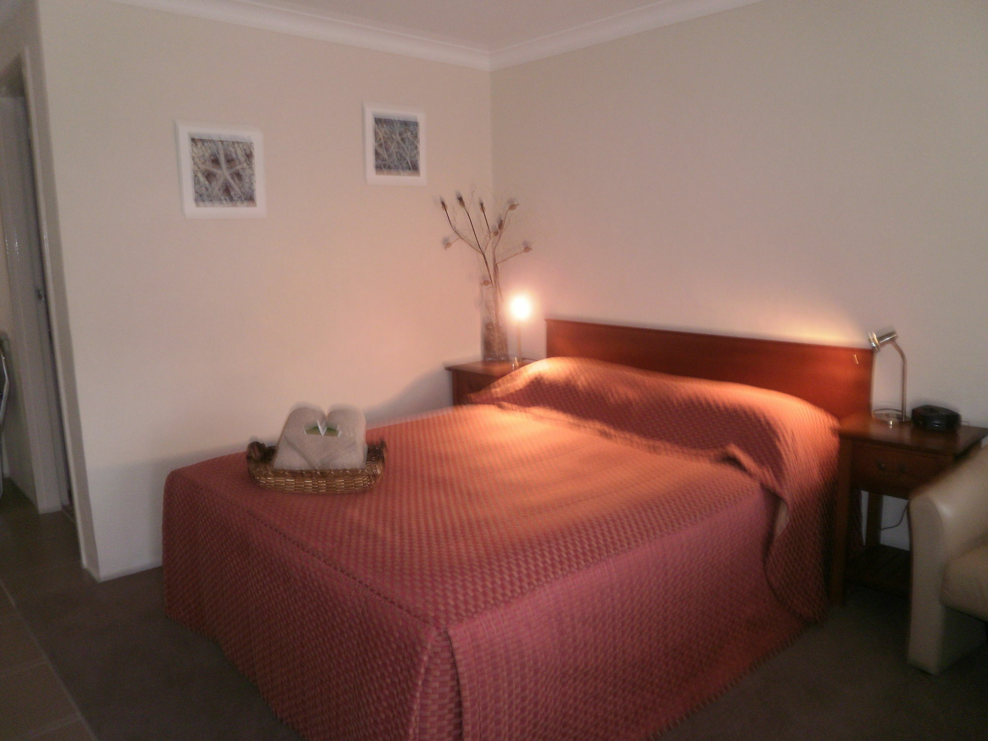 The Carmel Yamba Motel Buitenkant foto