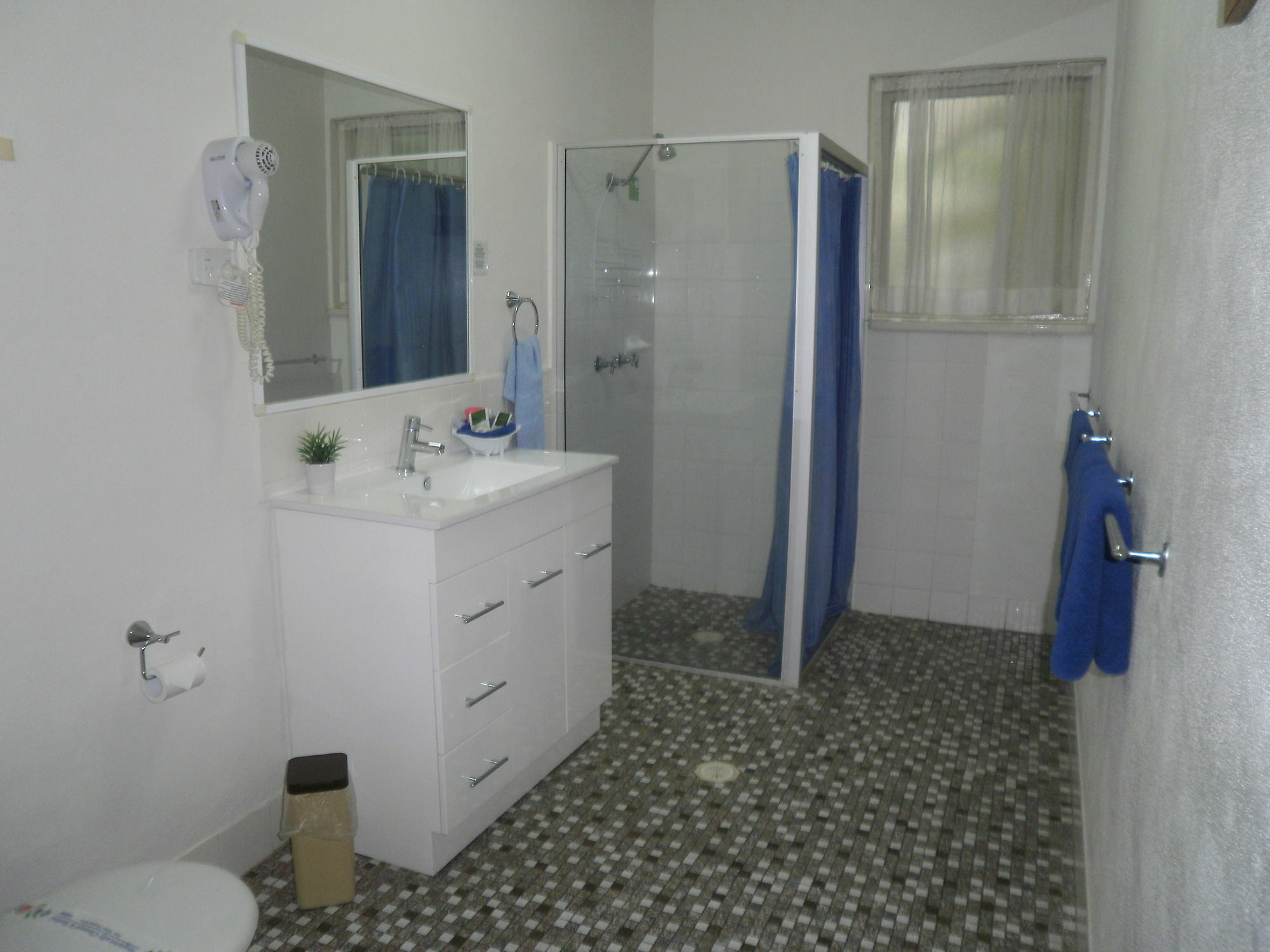 The Carmel Yamba Motel Buitenkant foto